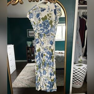 Reformation Frasier Short Sleeve Midi Dress in Lucca